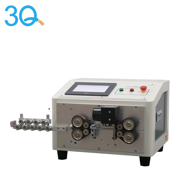 6mm² Crawler Wire Feeding Cutting And Stripping Machine