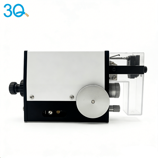 Pneumatic induction type wire stripping machine